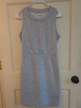 Old Navy Sleeveless Knit Mini Dress in Heather Gray